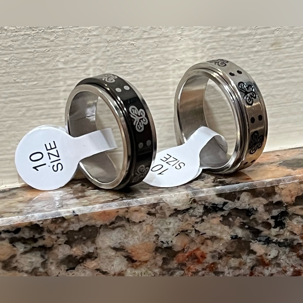 Unisex Butterfly Rings - Picture 3 of 4